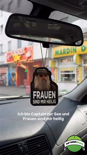 THE BEST AIR FRESHENER on Instagram: "Ahoi Matrosen, der Captain zur See is am Bord #reeperbahn#penny"
