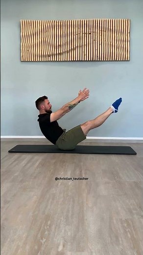 Pilates Teaser: Core Fire + Balance in One Move 🔥