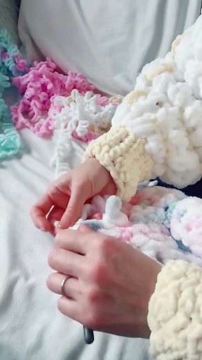 Guide to Loop Yarn Crochet for Colorful Cardigans