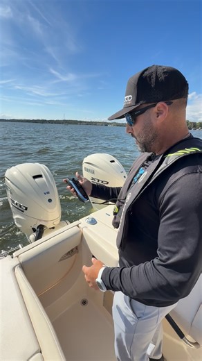 39K views · 291 reactions | Here’s a look at the brand new @yamahaoutboards Helm Master EX Wireless Remote in action. This option will be available by around Spring, so get ready. | Center Consoles Only | Facebook