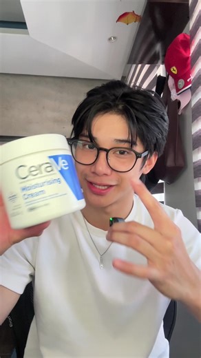 how i fixed my dry palms just stayed consistent with CeraVe’s Moisturizing Cream to battle dryness this summer @CeraVe #CeraVePH #Skincare #SkincarePH