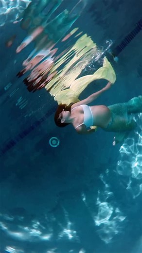 Behind every ethereal underwater image is a moment of trust, calm, and connection. Our maternity sessions are designed for comfort and confidence. Whether it’s your first time underwater or your hundredth, you will come away with priceless memories of this special time. Every mother deserves to feel weightless, powerful, and radiant. Book your session today at our heated, underwater pool studio in Fullerton, CA. Featuring @camilleguaty #UnderwaterMaternity #UnderwaterPhotography #MaternityPhotos