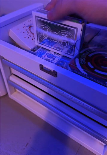 Best Cards to Showcase for Cardistry and Magic Tricks