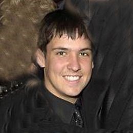 Biografía de Quinton Anderson Reynolds, hijo de Burt Reynolds y Loni Anderson - Biografía