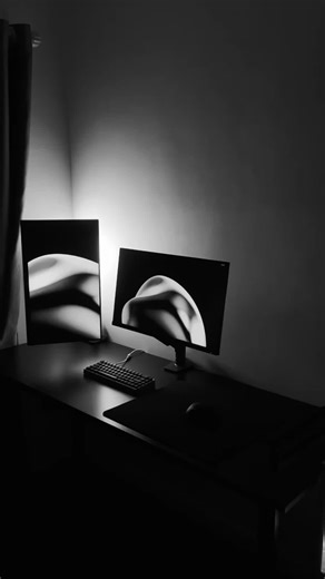 Minimalist Desk Setup Inspiration from Vinland