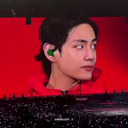 350K views · 39K reactions | The most handsome face reveal in history ‍↕️ | 횃홰홴홷횈횄홽홶 - 뷔 | Facebook