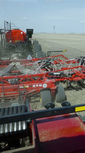 Seed Hawk Air Drill + Precision Delivery Air Carts #seedhawk #väderstad #precisionfarming #farming