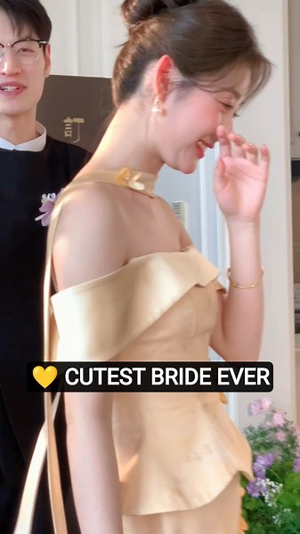 Cute Bride Smile 😍💛 | Beautiful Engagement Couple Moment 💍✨ #Shorts #viralvideo