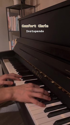 This Song is so calm #piano #calm #comfortchain #heaven