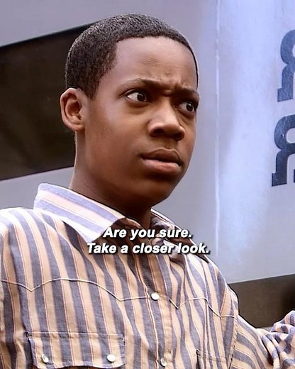 🎬 Everybody Hates Chris ｜ Chris Gets Stopped on the Street 😅🚓 | A Very Awkward Moment