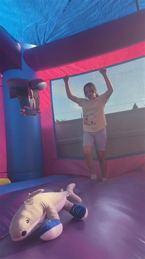 This was so fun and I finally could do a flip in a trampoline! #trampoline #fun #siblings #party #blowthisup