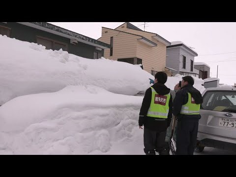 「積雪が平年の2倍超」落雪の恐れ…北海道岩見沢市が約2500世帯対象に“落雪事故防止パトロール”―市民もうんざりの大雪に2度目の対応