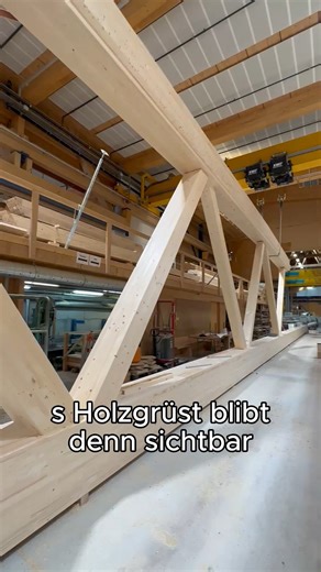 📐 Fachwerk – was steckt dahinter? 🤔 Heute zeig ich euch, wie ein Fachwerk aufgebaut ist! 🔨 Das ist eine der ältesten Bauweisen im Holzbau – stabil, nachhaltig 🌳 und einfach mega schön anzuschauen 😍 Hier greift alles perfekt ineinander, damit das Ganze richtig stark und langlebig wird 💪 Schon cool, wie viel Handwerk, Technik und Tradition in so einer Wand steckt, oder? 😄 #Zimmermann #Holzbau #Fachwerk #Handwerk | Zimmerin on Tour