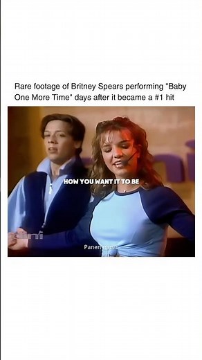 Baby One More Time - Britney Spears (Live Performance)