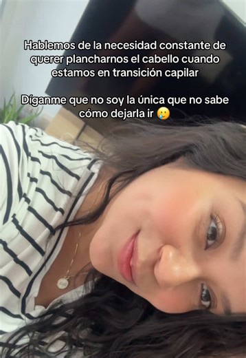 Este ha sido sin duda alguna el camino más difícil de recorrer como hacen para lidiar con la idea de que así no se ven arregladas? Help #hair #curlyhair #transition #parati #girl