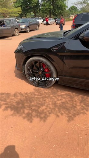 Lamborghini Urus: The Ultimate Luxury SUV Experience