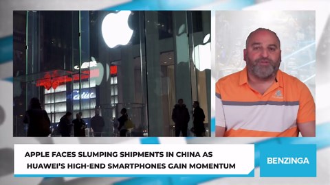 Apple Faces Slumping Shipments in China as Huawei’s High-End Smartphones Gain Momentum