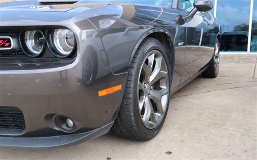 这才是《速度与激情》主角—挑战者，V8大排量自吸！美国人的最爱