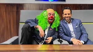 Brozo y Carlos Loret de Mola se despiden del rifado, traído, llevado y rematado avión presidencial, símbolo de la simulación del gobierno de la 4T. #Latinus #InformaciónParaTi | Latinus