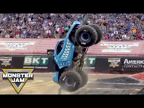 Monster Mutt Dalmatian Ice Winning High Jump! │Monster Jam World Finals XX (20) | Monster Jam