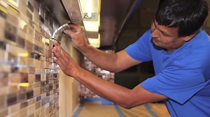 MSI Modern Blanco Interlocking 12 in. x 18 in. Stone/Glass/Metal Mesh-Mounted Mosaic Wall Tile (15 sq. ft./Case) SMTIL-MODTES8MM