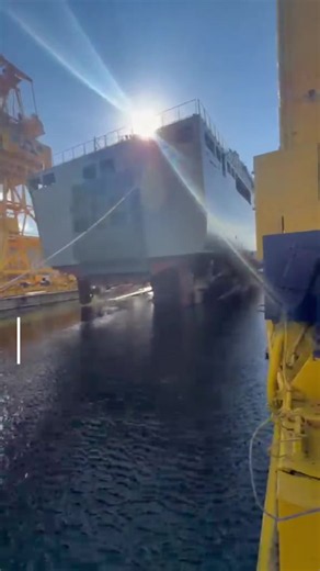 ¡Qué tremendo hito para nuestra Institución y para el país! Hoy mismo (**18 de junio de 2026**), la Armada de Chile concretó la esperada botadura del LPD-93