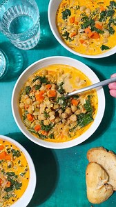 “Such a quick and easy soup to make that is absolutely bursting with flavor! Next time I make it I will definitely need to double the recipe because this was gone before it was done cooling! so so so yummy” | Live Eat Learn