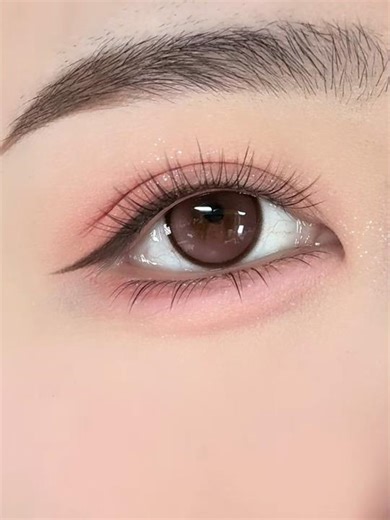 Soft & Bright Eye Makeup for Light-Colored Skin ✨ Beginner-Friendly Daily Eye Makeup Tutorial #short
