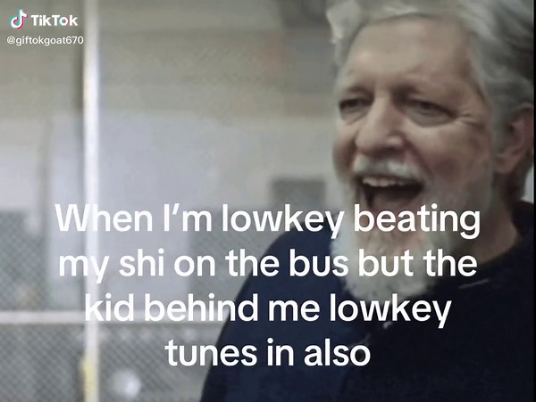 Funny Bus Incident: Surprising Reactions