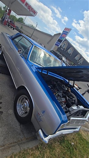 Thumping. Musclecar. Chevelle-Malibu. Carshow.