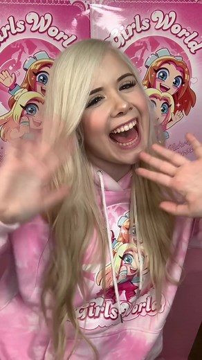 Comment if you want free merch! ☺️💗 #girlsworlddance | in girl world