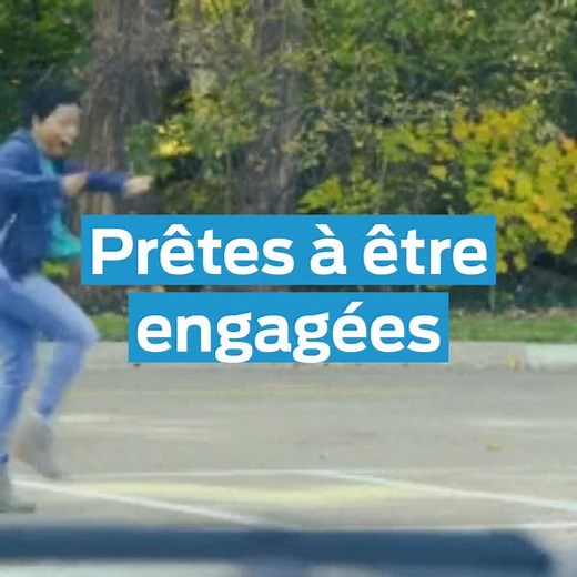 Avec la boîte automatique Powershift, vous avez le pouvoir ! 👊 - Celui de profiter d'une conduite sans à-coups 😌 - de profiter de tout le potentiel de nos aides à la conduite 💯 - et de faire des économies ! 💰 On vous explique tout ⬇ | Ford France