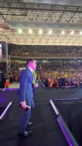 2.1M views · 119K reactions | Enquanto muitos jovens festejavam a carne pulando carnaval, uma geração prostrada aos pés do Senhor estava pulando, gritando com alegria anunciando: A IGREJA SERÁ ARREBATADA!  | Cristo Reina | Facebook