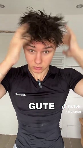 Haar Tutorial für Jungen: Trendige Frisuren leicht gemacht