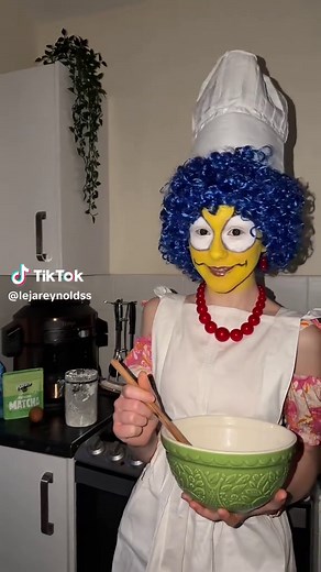 Easy 4-Ingredient Matcha Cake Recipe