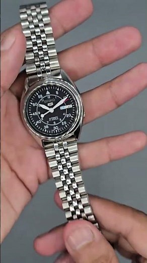 Seiko 5 Automatic 7S26-02W0 Military Red Dial 21 Jewels Day Date Japan Made#seiko #wristwatch #casio