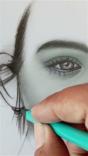 Drawing a Realistic Girl Step by Step So Smooth! #pencilatist #sketch #pencilportrait