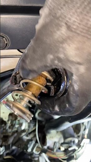 How to replace thermostat on Honda accord
