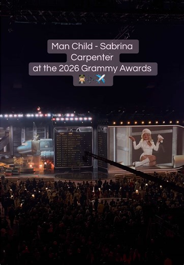 Sabrina Carpenter's Stunning Performance of 'Man Child'