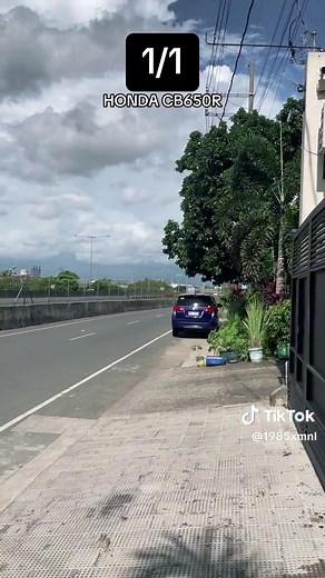 Customized Honda CB650R Cafe Racer