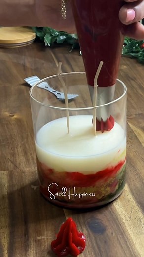 Just having some more Christmas fun. Smell happiness candle lovers & don’t forget when using mica powder, less is best! 💕✨ | Ella Wick Candles