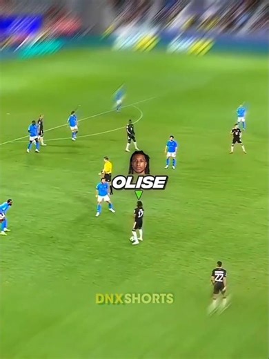 Saat para pemain menggunakan KETERAMPILAN LUCU mereka untuk bermain sepak bola 😄⚽ #celanapendekse...