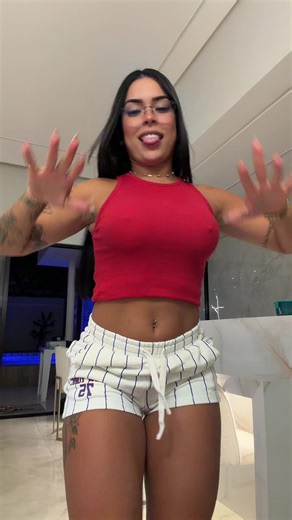 Os vídeos de graziialmeidda_ (@graziialmeidda_) com som original - LC TUTORIAL