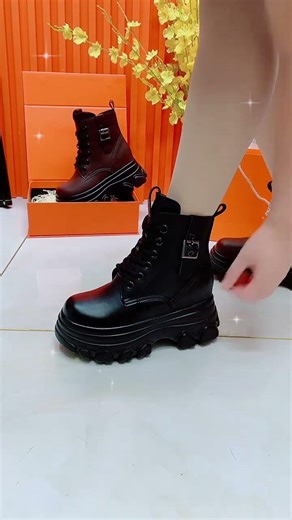 #Comfortable and versatile #A must-have pair of boots for fall and winter #Wedge Martin boots