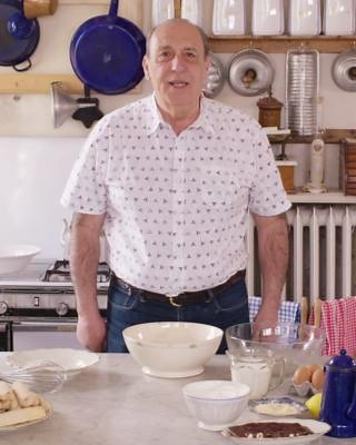 497K views · 7.8K reactions | THIS is how to make TIRAMISU from the Italian legend, Gennaro Contaldo! 奈 | Jamie Oliver | Facebook