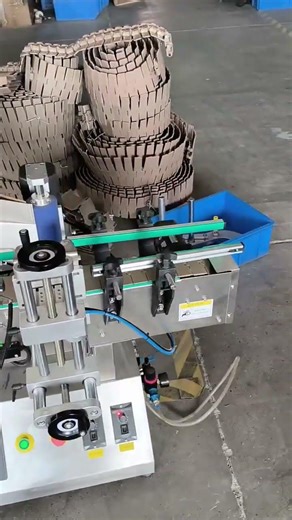 Fully Automatic Horizontal Labeling Machine For Bottles #machine #cleanerfillingmachine#factory#food