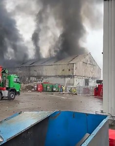 9.9K views · 20 reactions | SOUTH YORKSHIRE FIRE AND RESCUE UPDATE ON FIRE IN ATTERCLIFFE Firefighters are currently at a large fire on Warren Street, #Sheffield at a waste recycling centre. The fire is creating a lot of smoke, so crews are asking people to avoid the area if possible. Also anyone living or working near by please keep your doors and windows closed. | Sheffield Online | Facebook