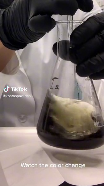 Color Change in Complexometric Titration | Chemistry Lab Experiment