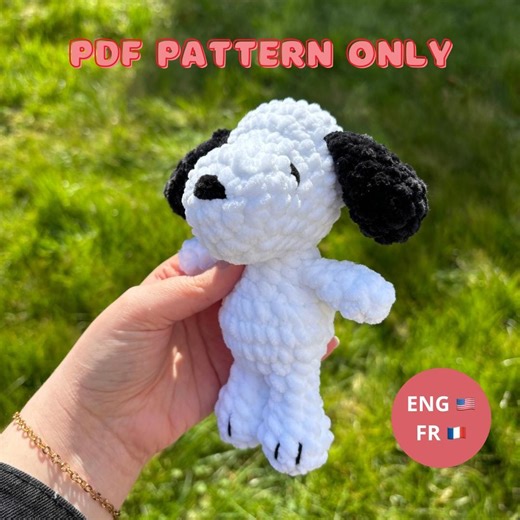 Crochet pattern: Snoopy dog, PDF, amigurumi (English and French versions)