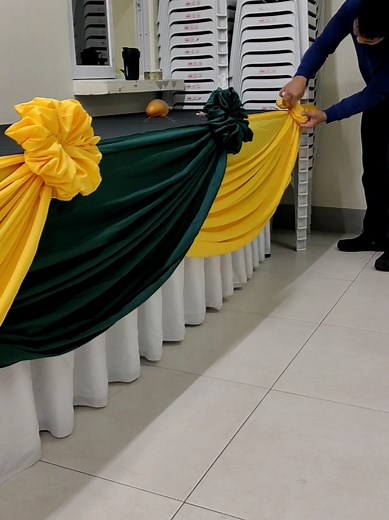 Scallop Flower Fold Table Skirting Tutorial